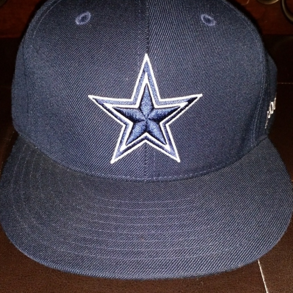 NWOT Dallas Cowboys Reebox Fitted Cap